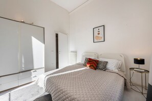 4 chambres, bureau, fer et planche à repasser, Wi-Fi