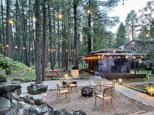 Log cabin on 3 acres bordering national forest