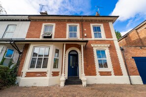 Exterior - Cosy room close to the city (Birmingham)