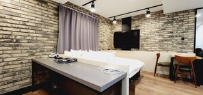 Habitació superior, 1 llit de matrimoni, no fumadors | Roba de llit d'alta qualitat i matalassos d'escuma viscoelàstica 