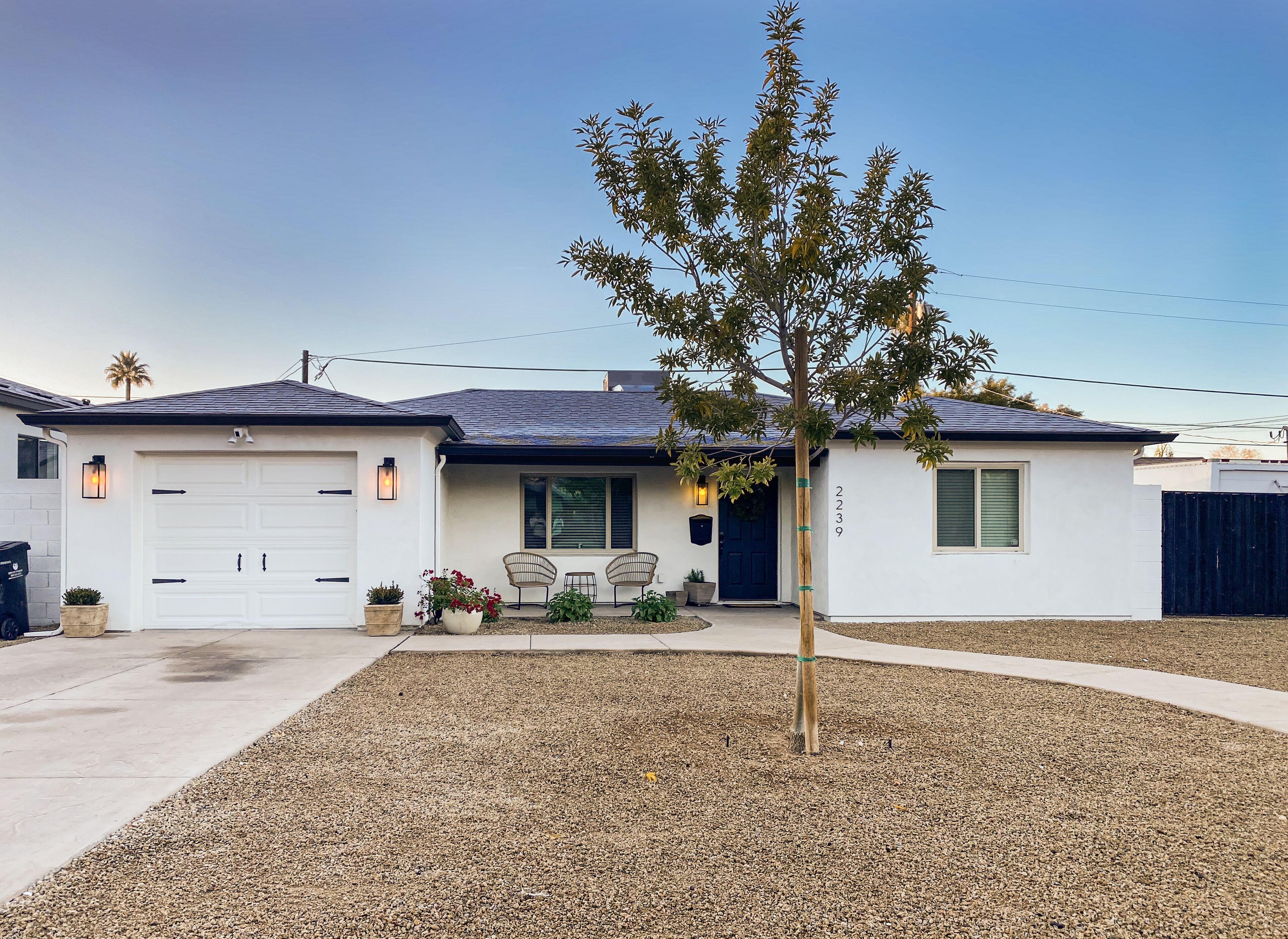 Close to Downtown, Midtown, Biltmore, Arcadia, & Old Town