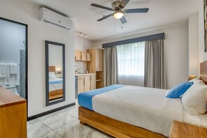 1 bedroom, in-room safe, desk, iron/ironing board