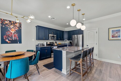 Modern 3 Bed/2 Bath in Haughton