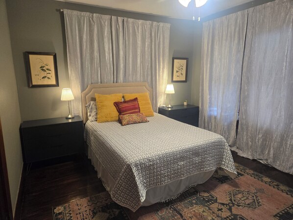 3 bedrooms, free WiFi, bed sheets - Historic, Cozy Home in the Heart of Town (Jacksonville)