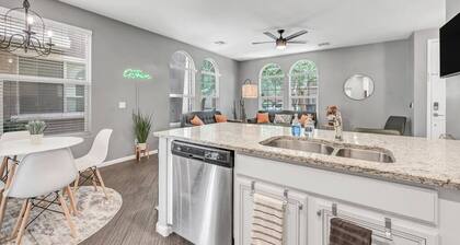 Modern desert vibes in the heart of Gilbert!