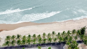 ชายหาด