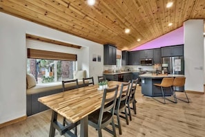 Dining - The Hideaway, Tahoe: Hot Tub, Dog Friendly, Trail (Tahoe Vista)