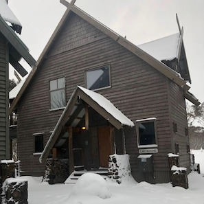 Exterior - Catherine-Dinner Plain (Dinner Plain)