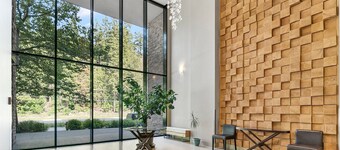 Luxury Condo on Mara Lake with Boat Slip & Pool.