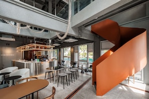 Cafe - YANH Ratchawat Hotel (Bangkok)