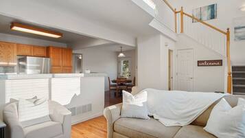 Televisión, chimenea