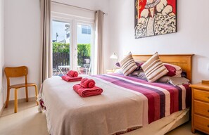 2 Schlafzimmer, Bügeleisen/Bügelbrett, WLAN, Bettwäsche