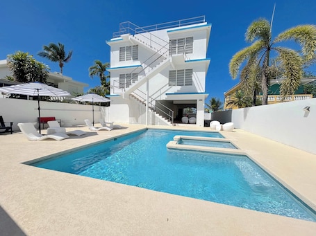 Pool. Aguada Ocean Club 1B - 1 Bed 1 Bath Suite