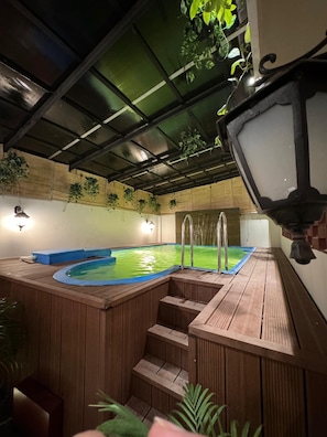Private pool