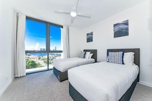 4 bedrooms, desk, blackout curtains, soundproofing