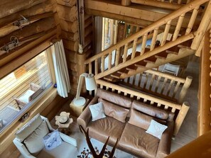 TV, fireplace - Chalet Les Cabris, cosy and comfortable (Font-Romeu-Odeillo-Via)