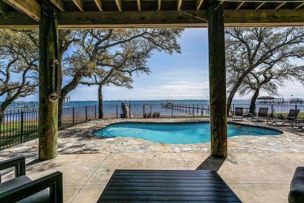 Pool - Gorgeous Waterfront House On The Sound | New Pool | Large Dock & Boat Lift | Covered Parking (Gulf Breeze)