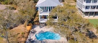 Gorgeous Waterfront House On The Sound | New Pool | Large Dock & Boat Lift | Covered Parking