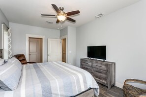 3 bedrooms, iron/ironing board, free WiFi, bed sheets
