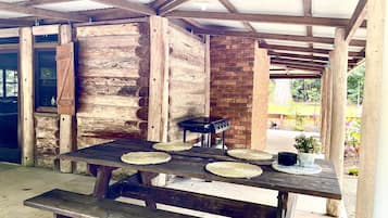Ironbark Romantic Cabin