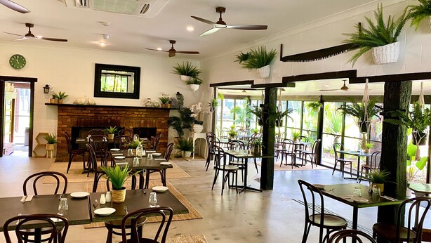 Restaurant - Ferns Hideaway Resort (Byfield)