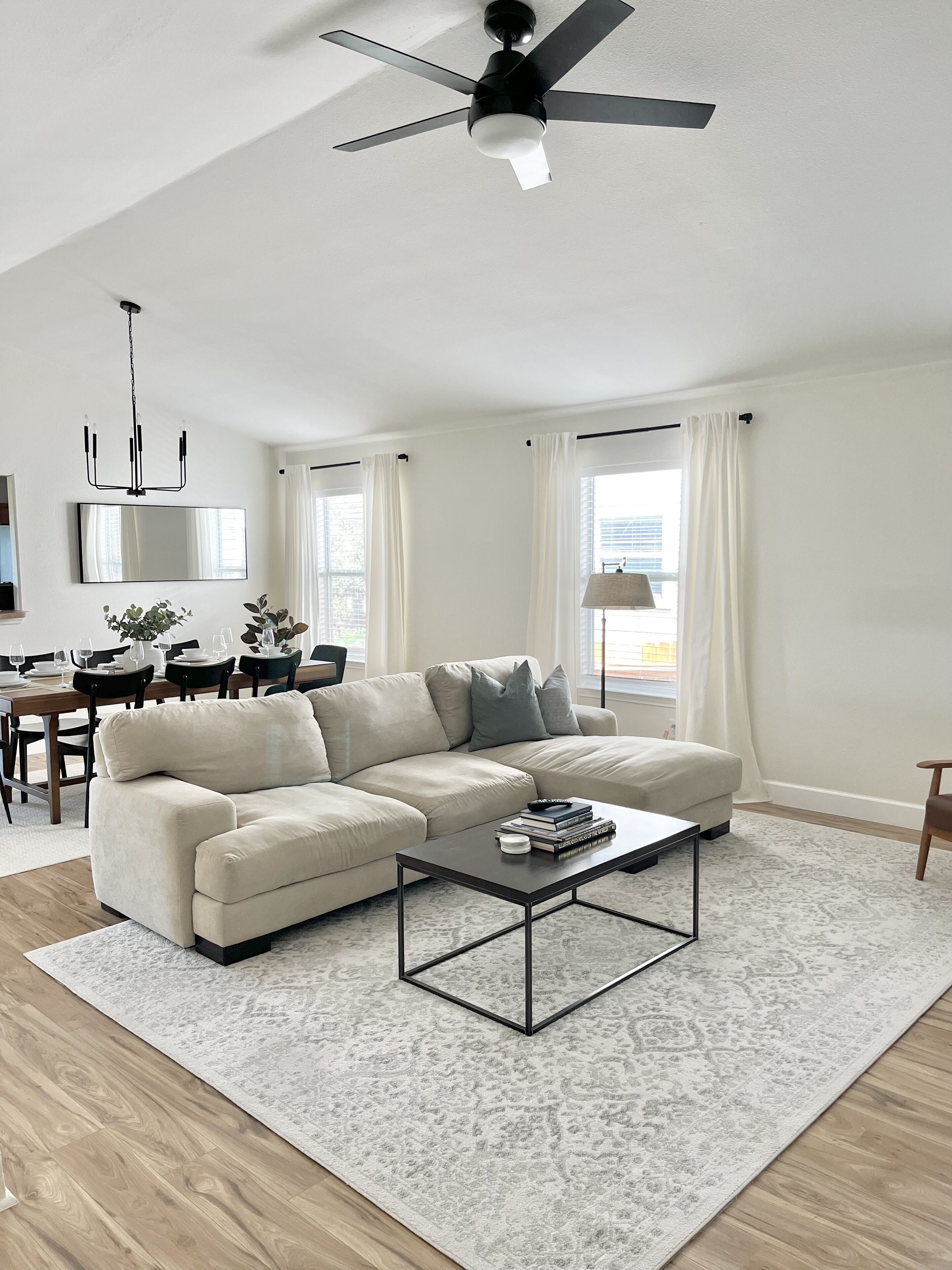 Newly Renovated Home Centrally Located- Seaworld