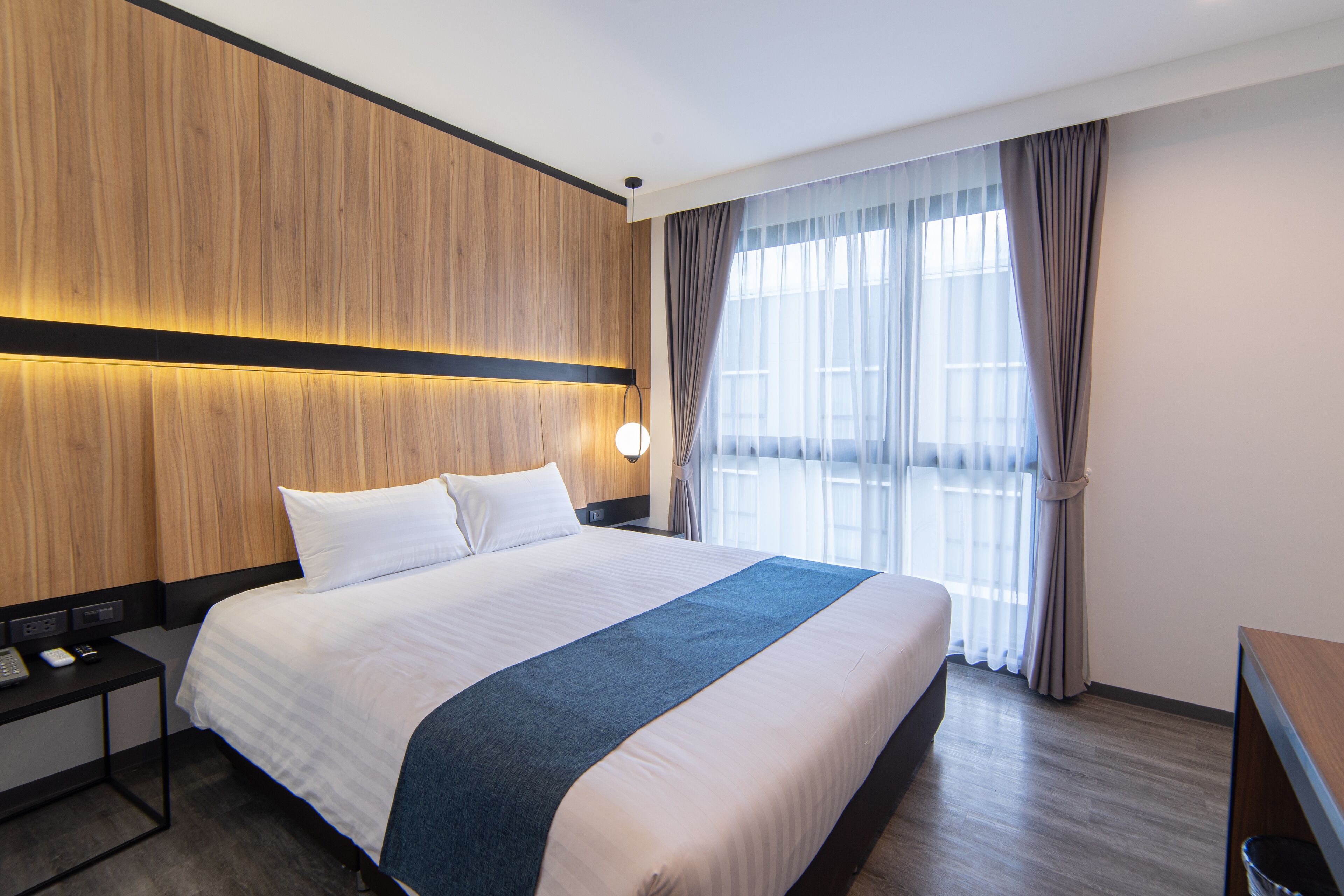 deluxe double room | 2 bedrooms, premium bedding, soundproofing, free wifi