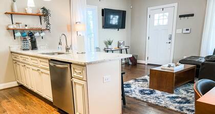 Downtown Raleigh 3 Bedroom Bungalow