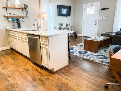 Downtown Raleigh 3 Bedroom Bungalow