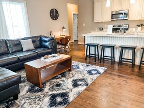 Téléviseur connecté, livres, services de diffusion en continu