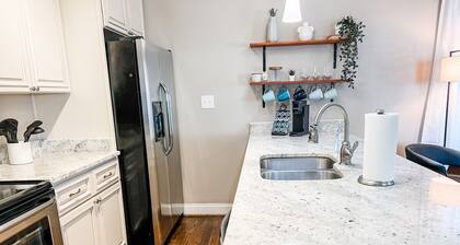 Downtown Raleigh 3 Bedroom Bungalow