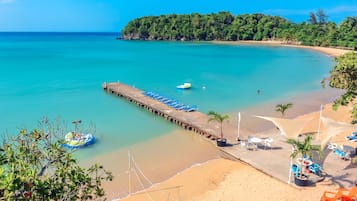 Vue sur la plage/lâocĂ©an