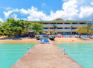 Beach/ocean view -  Sand And Tan Beach Hotel (Ocho Rios)