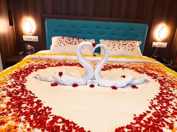 Quartos à prova de som, Wi-Fi de cortesia, roupa de cama