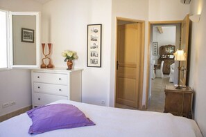 2 chambres, bureau, Wi-Fi, draps fournis