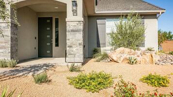 Townhome, 5 Bedrooms | Exterior