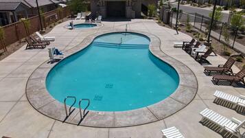 House, 4 Bedrooms | Pool | Outdoor pool