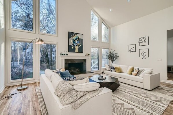 TV, fireplace, offices