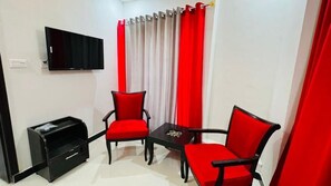 Deluxe-Doppel- oder -Zweibettzimmer | Minibar, Schreibtisch, kostenloses WLAN, Bettwäsche