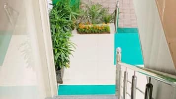 Pintu masuk interior