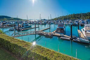Marina - Pavillions 1 Hamilton Island - Private Pool, Golf buggy and transfers (Hamilton Island)