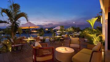 Breakfast, lunch, dinner served; French cuisine