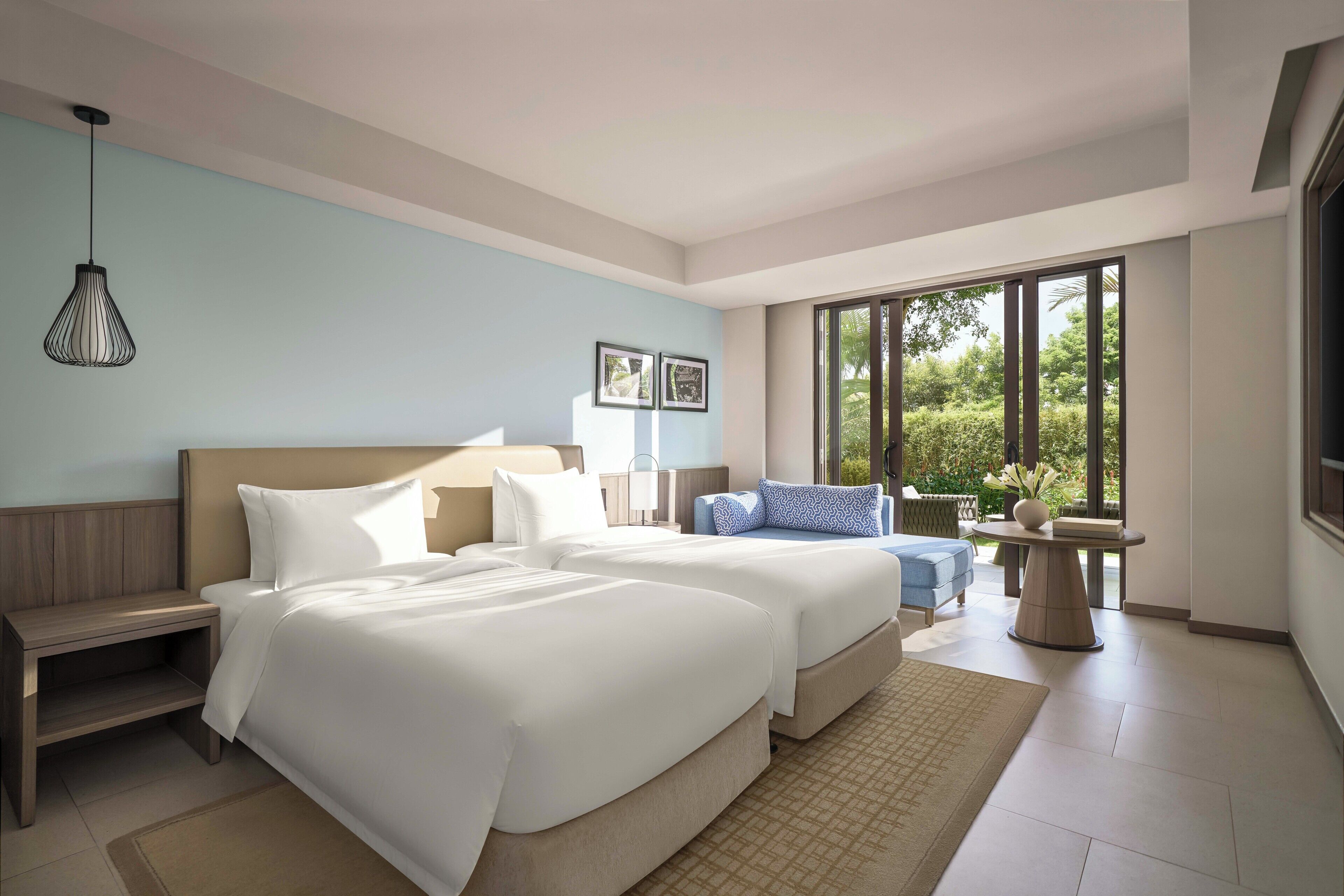 Premium bedding, pillow-top beds, minibar, in-room safe