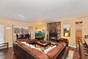 TV, fireplace, DVD player