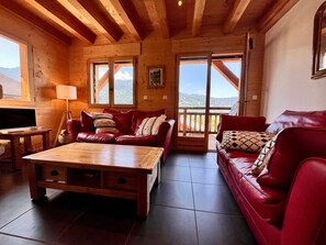 Televisie en een open haard