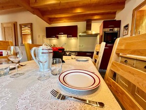 تناول الطعام