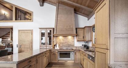 Chalet de lujo con sauna y jacuzzi, acceso directo a las pistas