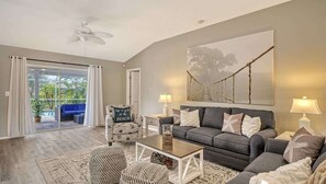 Smart TV - Beach Vibes Vacation Home w/ Heated Pool (Bradenton)