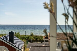 Seaview Grand Suite (1015) Pet Friendly | Living area