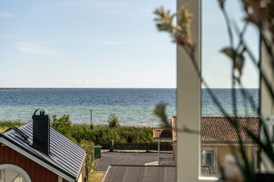 Seaview Grand Suite (1015) Pet Friendly | Living area